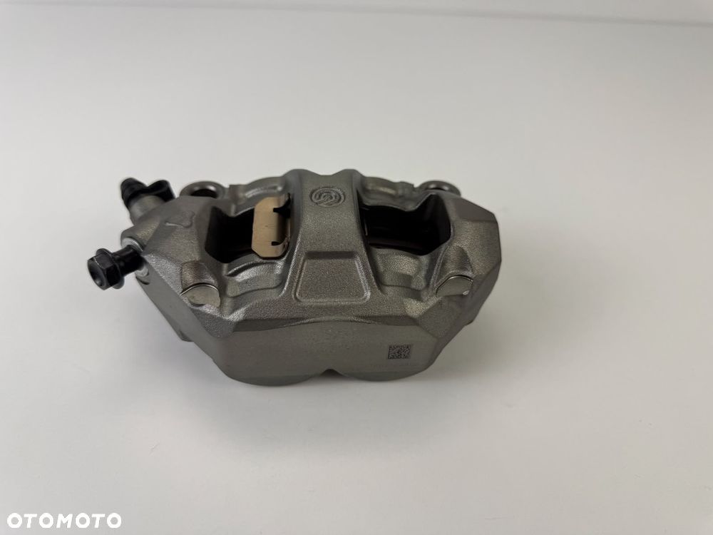 Zacisk hamulcowy przedni prawy Triumph Street Triple 765 RS 2022- - 11