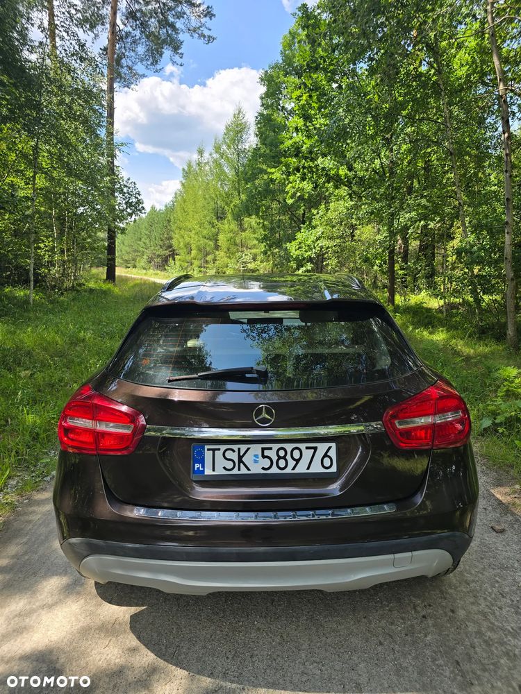 Mercedes-Benz GLA 200 (CDI) d - 12