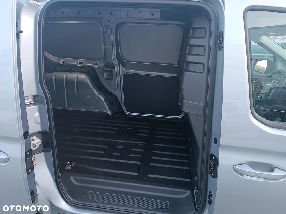 Ford Transit Connect - 27
