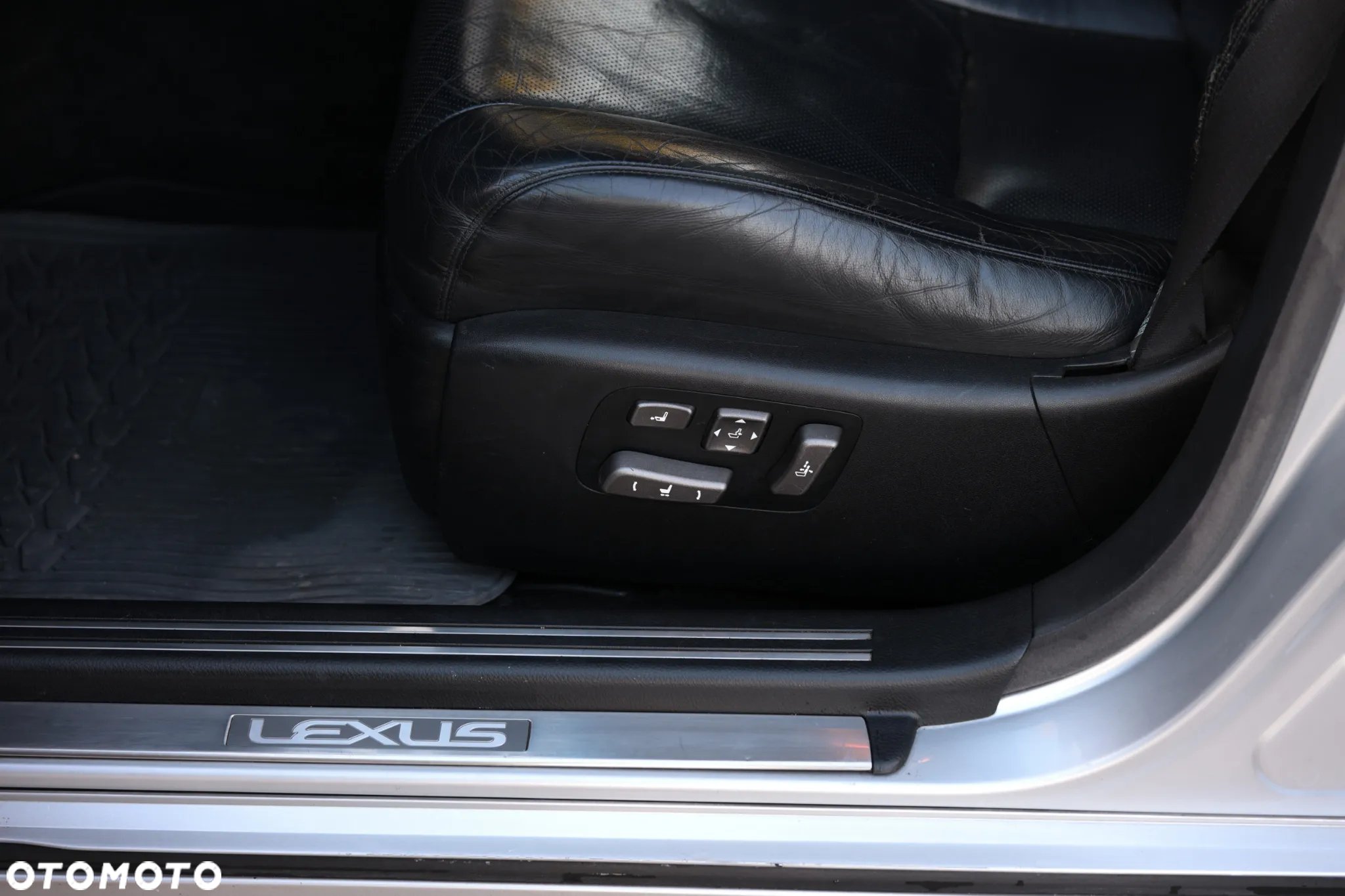 Lexus LS 460 Dynamic Line + Impression Line - 28