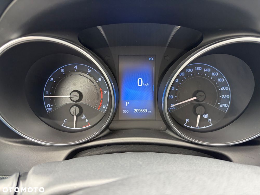 Toyota Auris 1.6 Premium + MM - 28