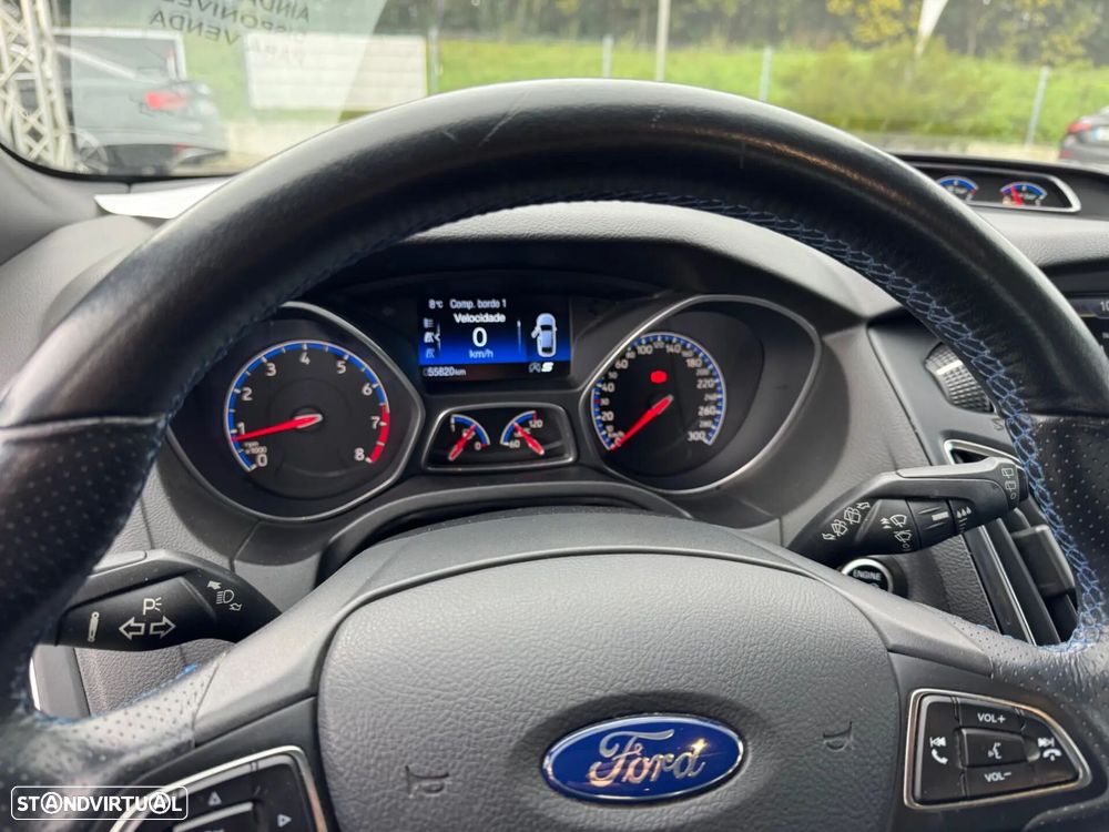Ford Focus 2.3 EcoBoost RS Pack Performance - 28