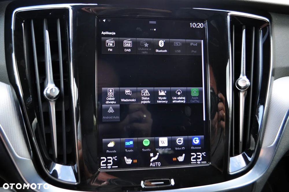 Volvo V60 Cross Country Pro T5 AWD - 34