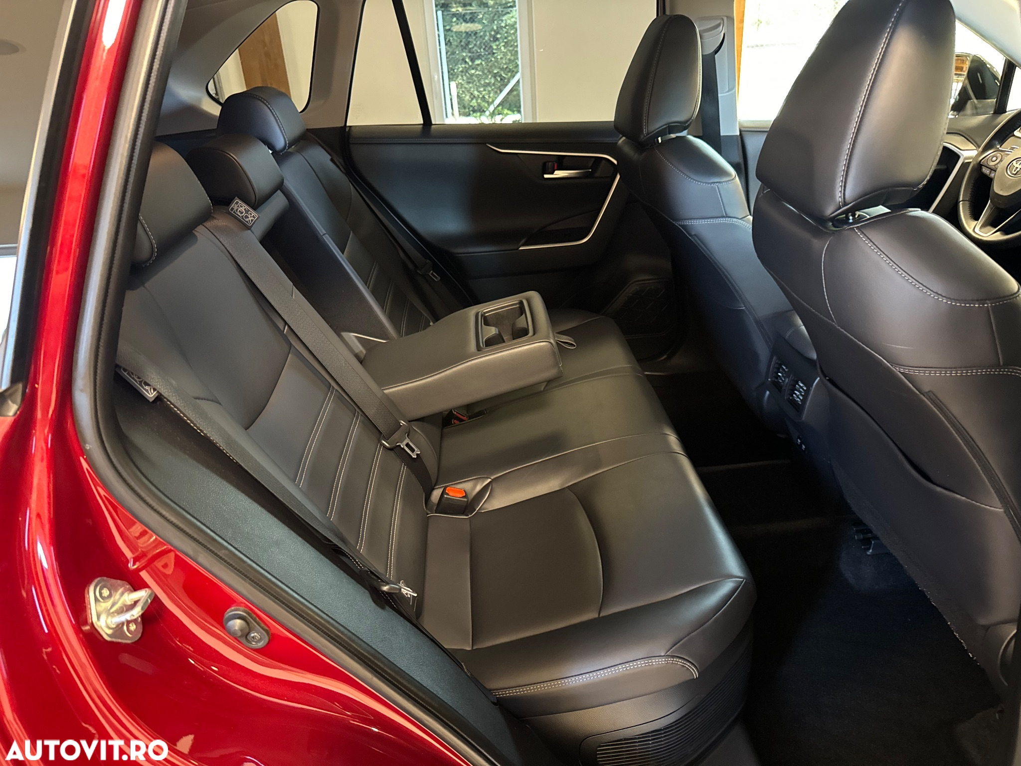 Toyota RAV4 2.5 4x2 Hybrid Team Deutschland - 37