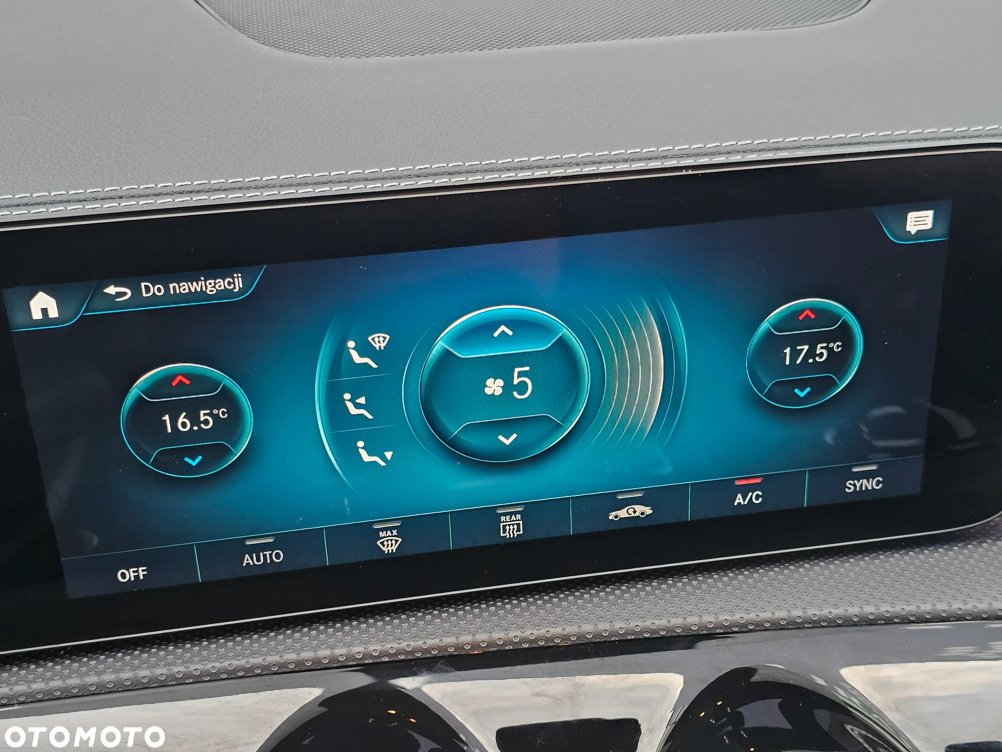 Mercedes-Benz CLA 200 d AMG Line 8G-DCT - 34