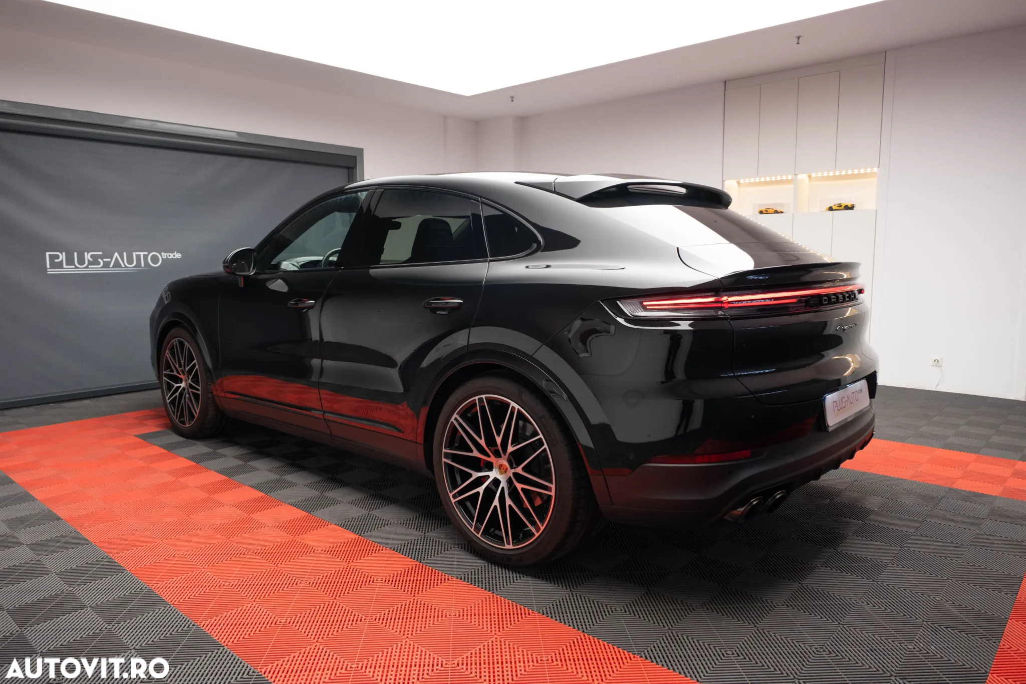 Porsche Cayenne S - 5