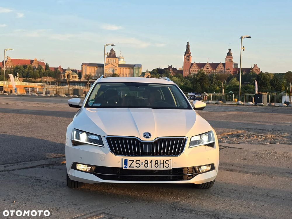 Skoda Superb 2.0 TDI Ambition DSG - 4
