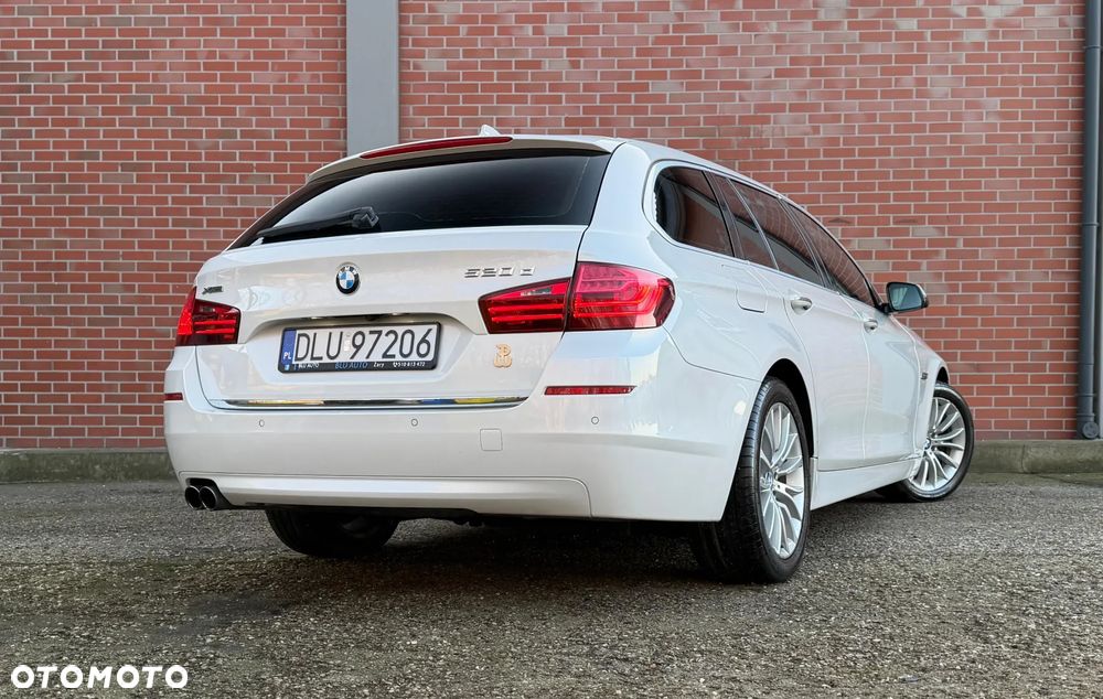 BMW Seria 5 520d xDrive Luxury Line - 7
