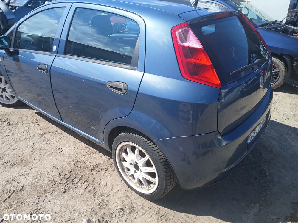 Fiat Grande punto 5d 1.2 MPI 8V CF4 65km 199 A4.000 silnik skrzynia napęd sanki belka wahacz wahacze zacisk zaciski zwrotnica piasta kopyto mc person amortyzator - 8
