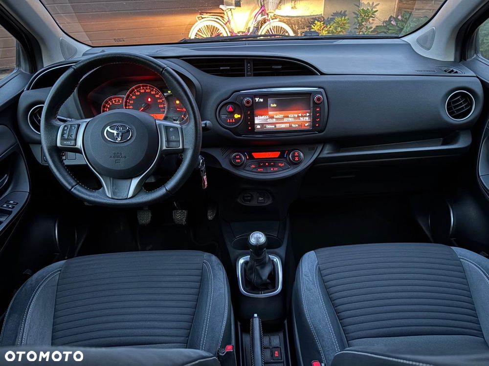 Toyota Yaris 1.0 Active EU6 - 8