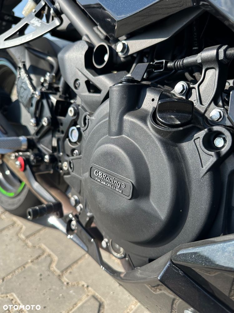 Kawasaki Ninja 400 - 18