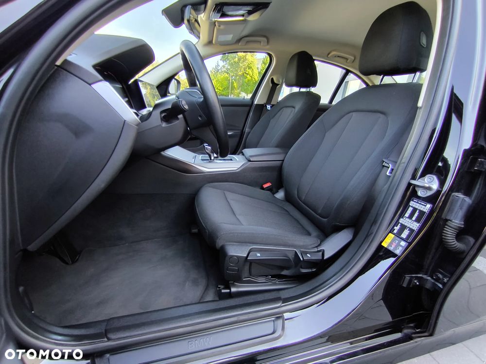BMW Seria 3 320e - 16