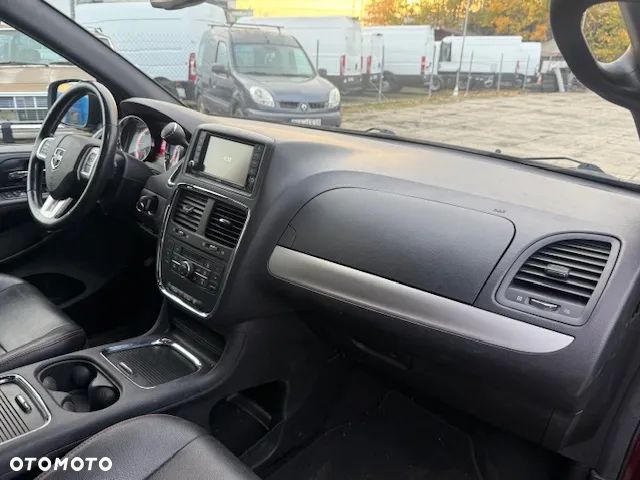 Dodge Grand Caravan 3.6 R/T - 18