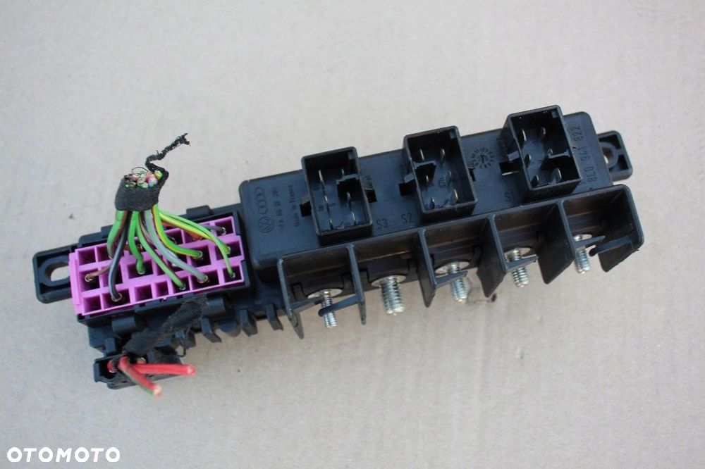 Skrzynka bezpieczników BSI VW AUDI SEAT SKODA 8L0941822 - 3