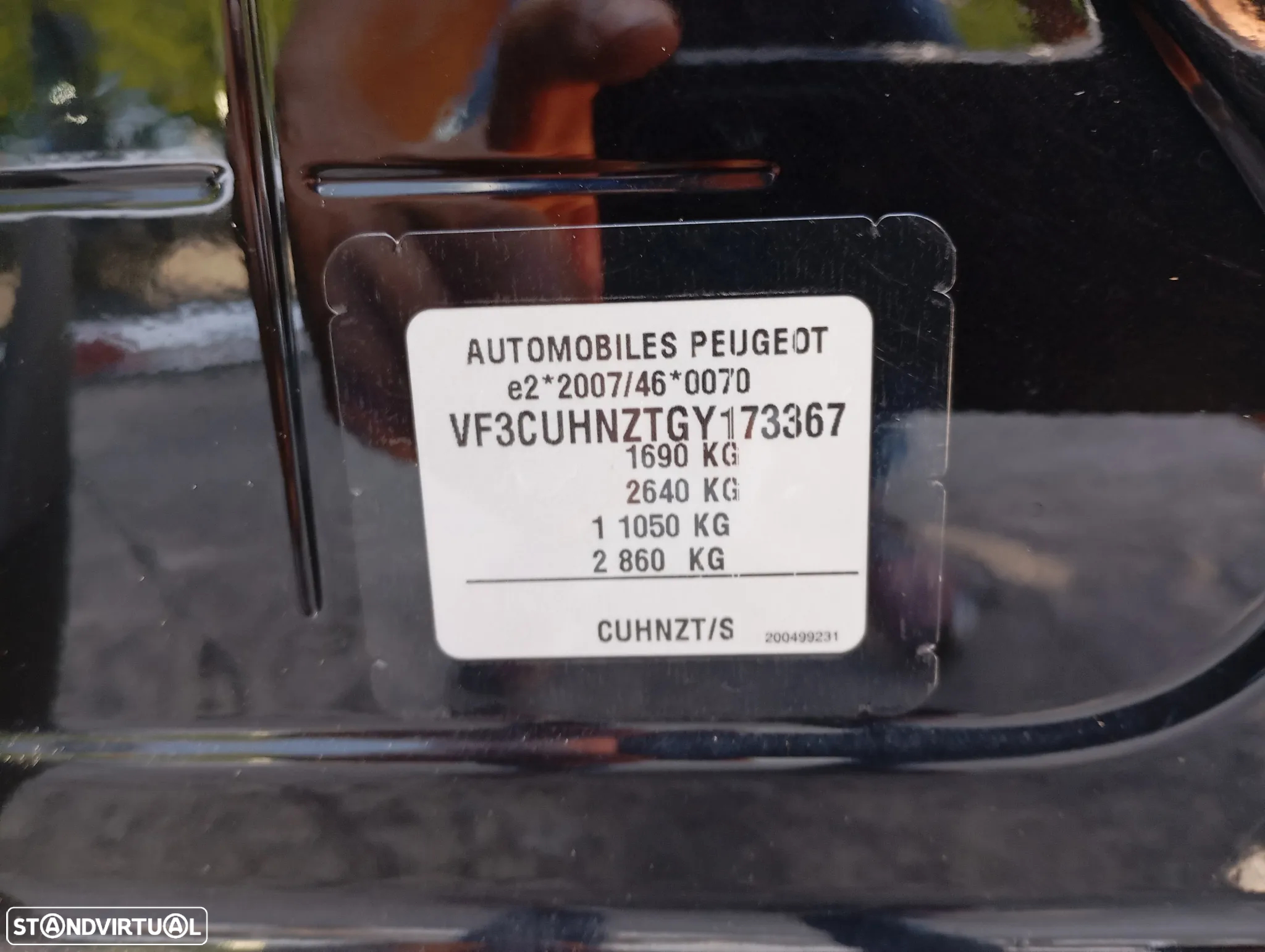 Peugeot 2008 1.2 PureTech Allure EAT6 - 15