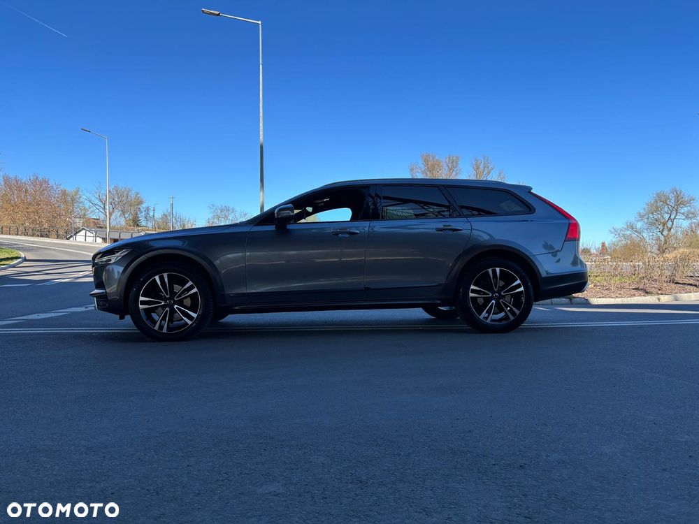 Volvo V90 Cross Country D4 AWD Geartronic Pro - 4