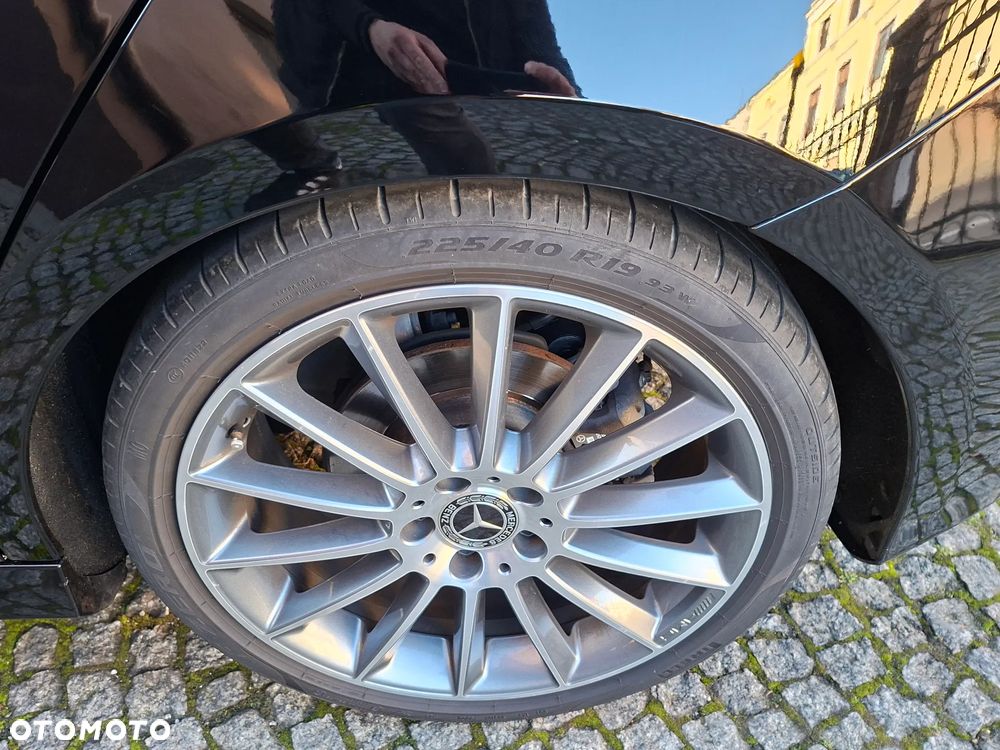 Mercedes-Benz Klasa A 250 4Matic 7G-DCT AMG Line - 12