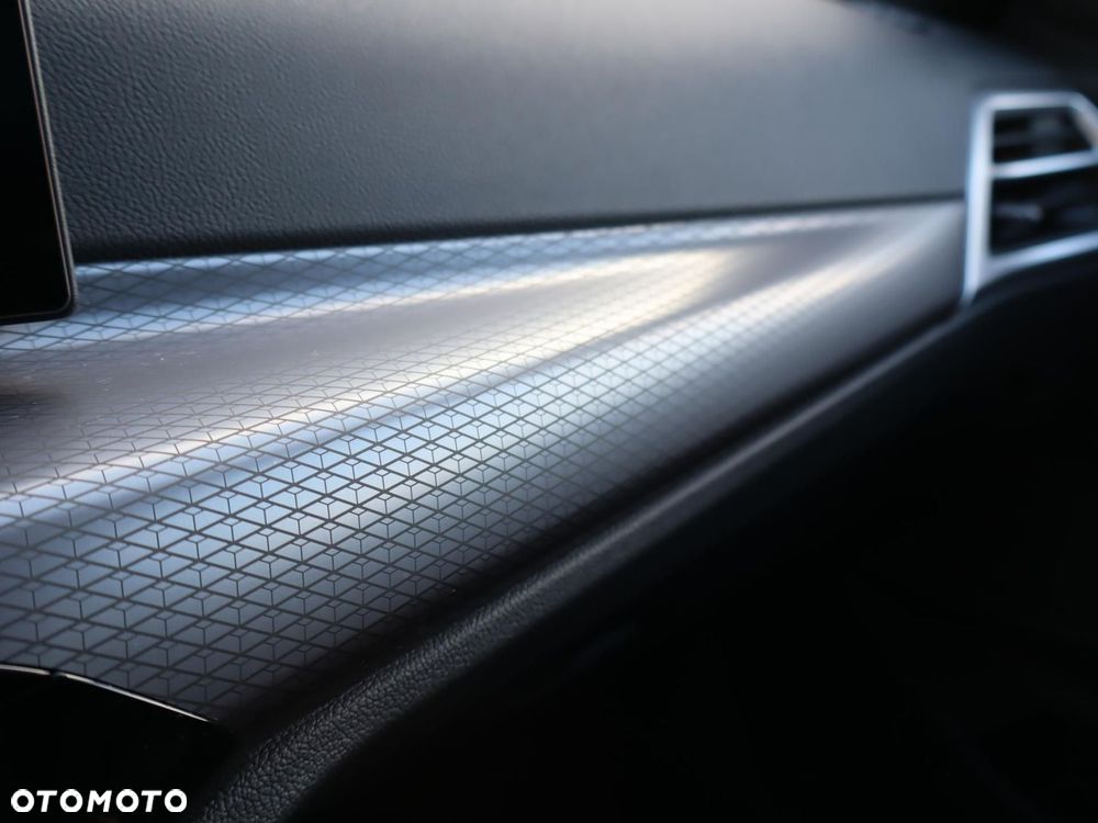 BMW Seria 3 - 14