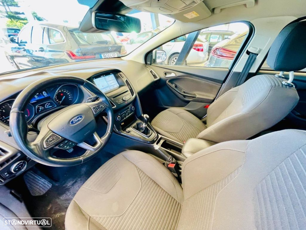 Ford Focus SW 1.5 TDCi EcoBlue Titanium - 9