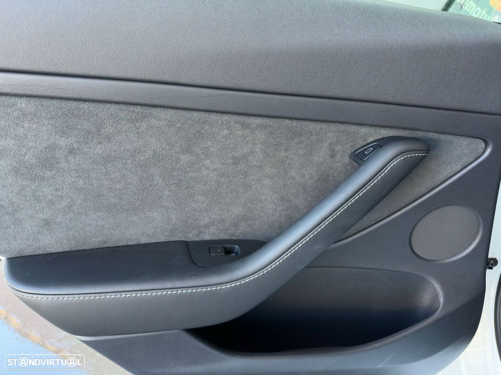 Tesla Model 3 Tração Traseira - 20