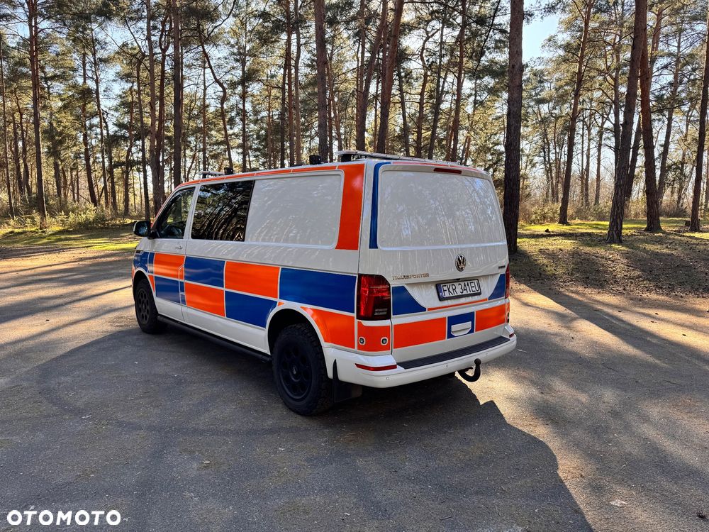 Volkswagen Transporter Kombi L2H1 M1 4Motion - 32