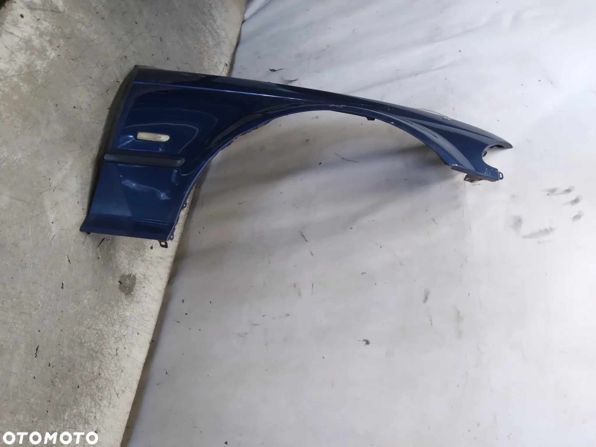BMW 3 E46 PRZEDLIFT SEDAN KOMBI BŁOTNIK PRZÓD PRAWY TOPASBLAU NIEBIESKI - 3