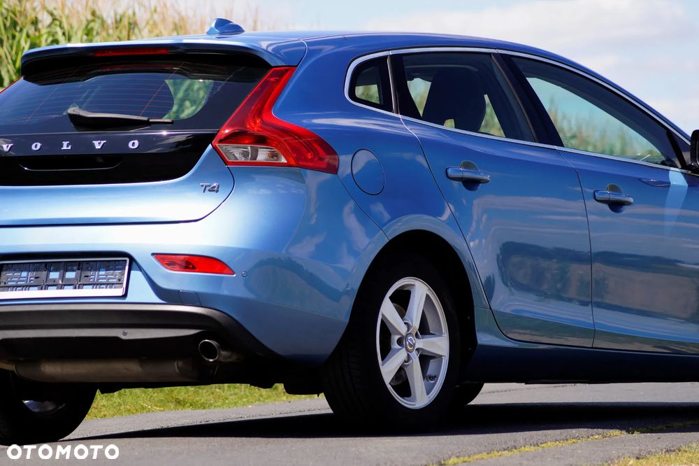 Volvo V40 - 13