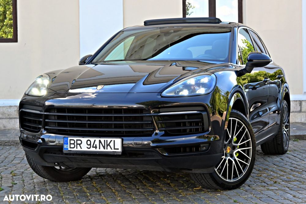 Porsche Cayenne - 1