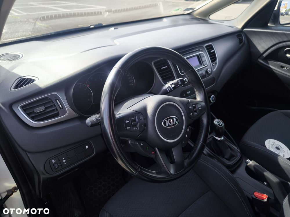 Kia Carens 1.6 GDI M - 4