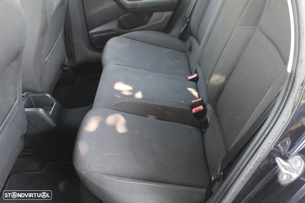 VW Polo 1.6 TDI Highline - 23
