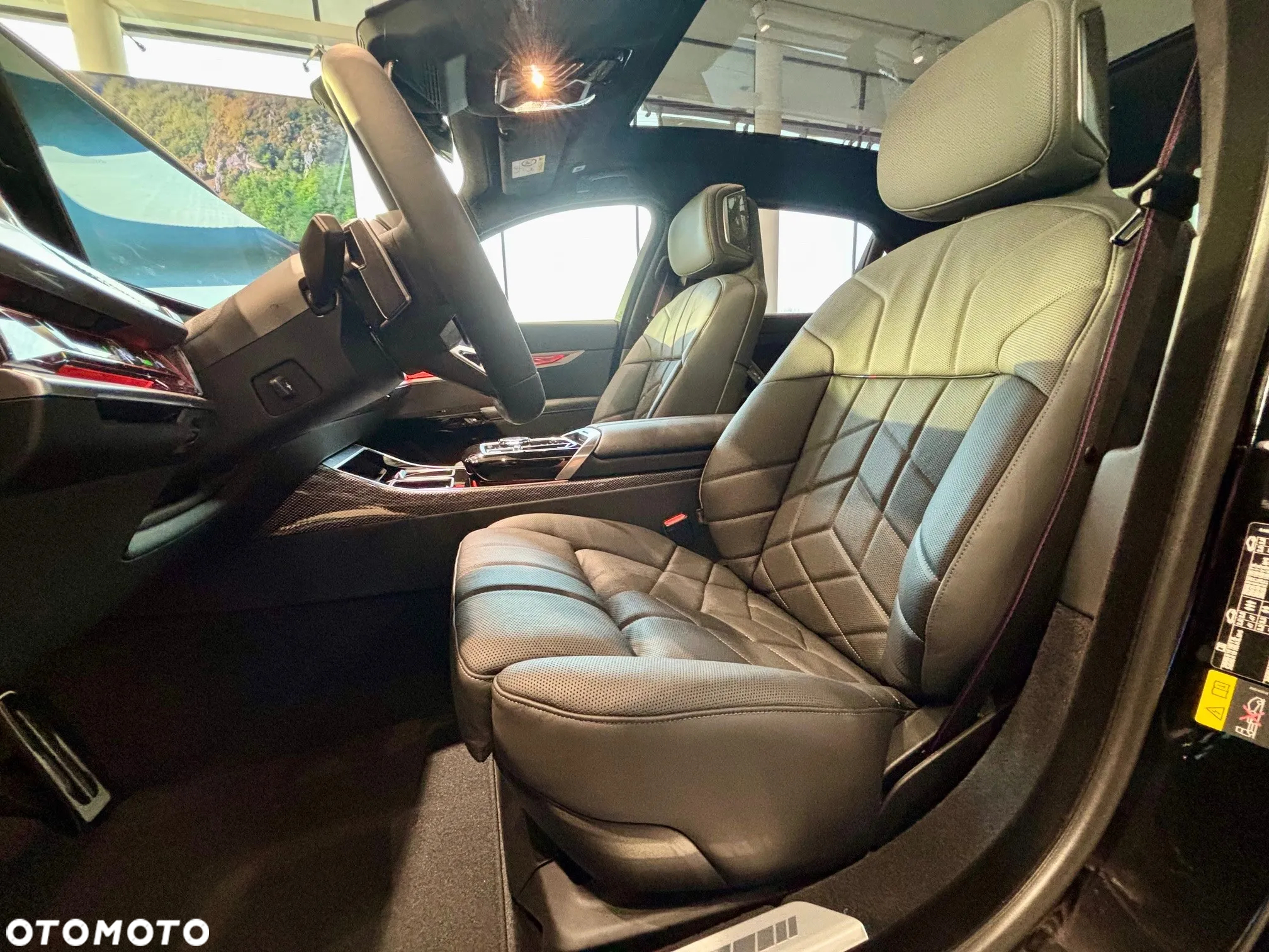 BMW i7 - 10