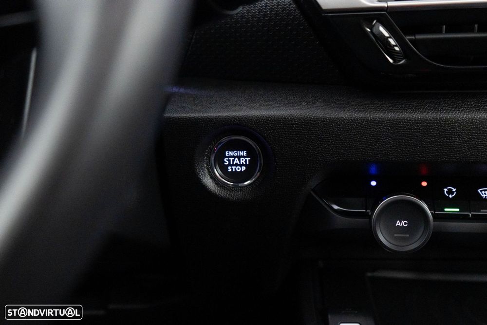 Citroën C4 X 1.2 PureTech Shine Pack EAT8 - 17