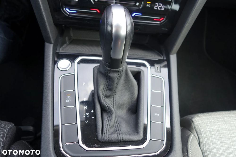 Volkswagen Passat 2.0 TDI EVO Business DSG - 21