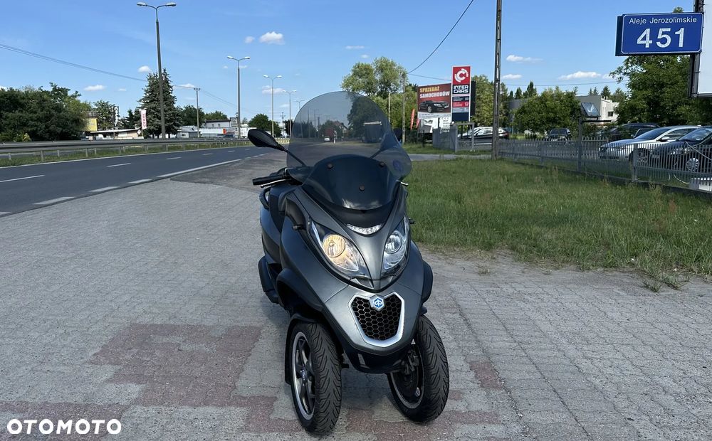 Piaggio MP-3 - 7