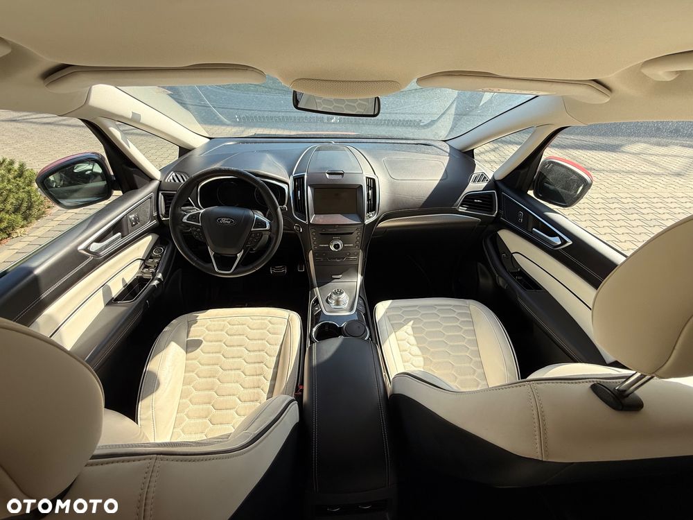 Ford S-Max 2.5 Duratec FHEV VIGNALE - 11
