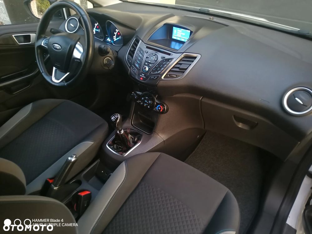 Ford Fiesta 1.25 SYNC Edition - 10