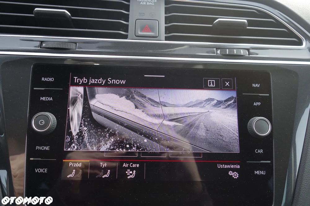 Volkswagen Tiguan 2.0 TSI 4Mot Elegance DSG - 4