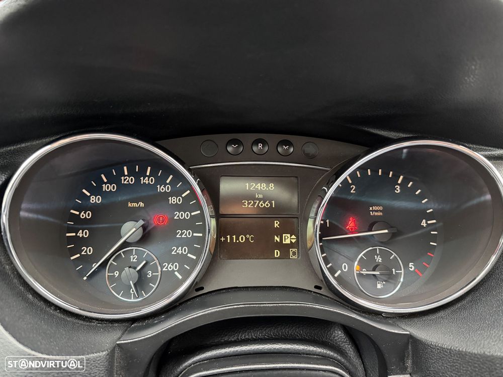 Mercedes-Benz R 320 CDI 4Matic 7G-TRONIC - 25