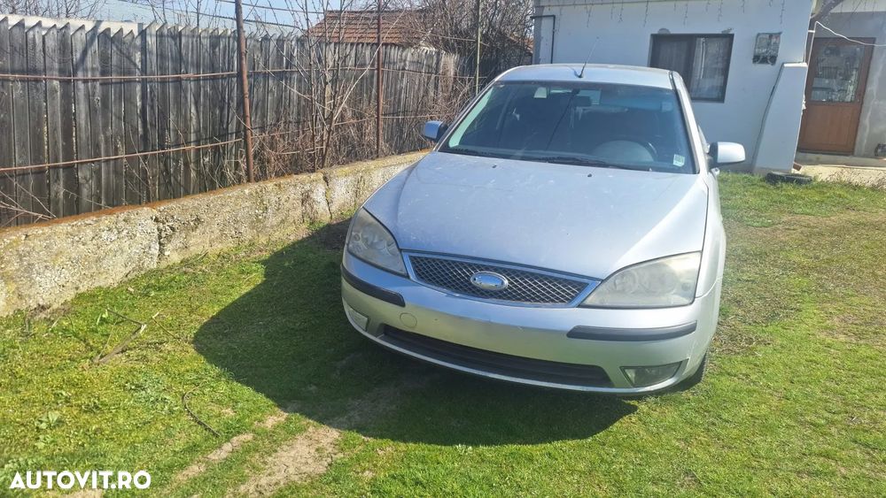 Ford Mondeo 1.8 Ambiente - 2