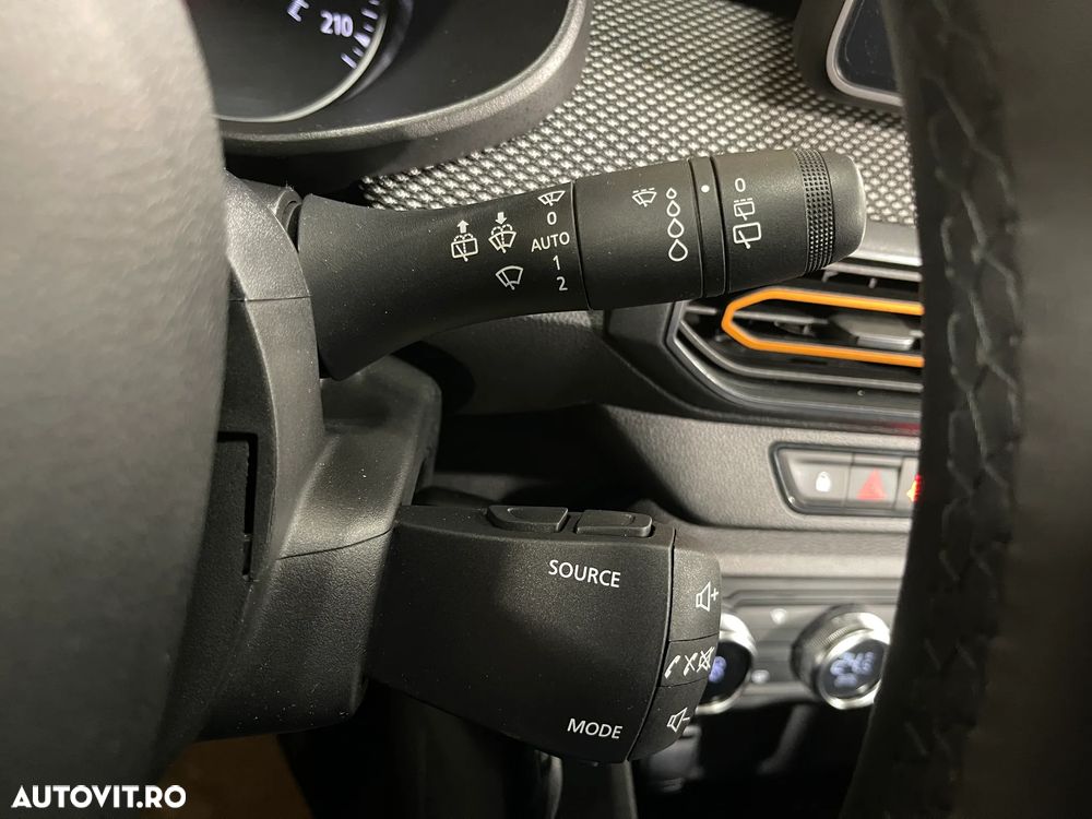 Dacia Sandero Stepway TCe 90 MT6 Comfort - 18