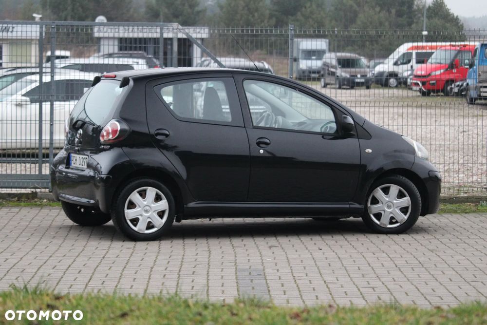 Toyota Aygo - 12