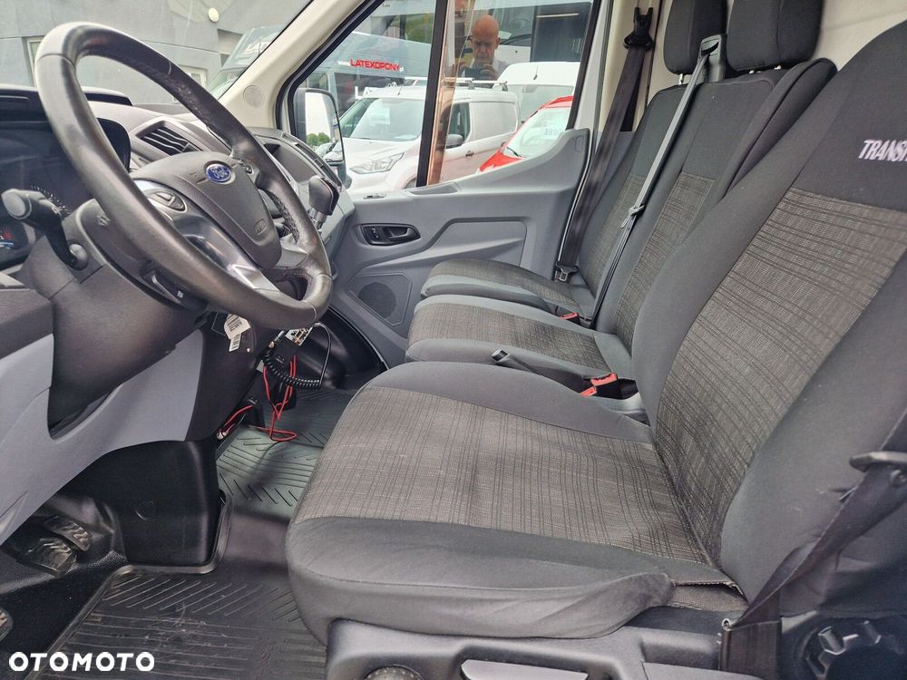 Ford transit Trend - 27