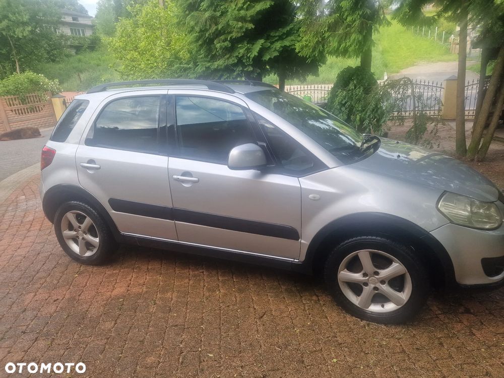 Suzuki SX4 1.6 GS / Premium 4WD - 16