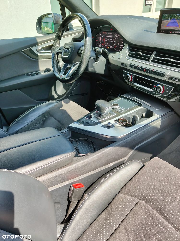 Audi Q7 - 13