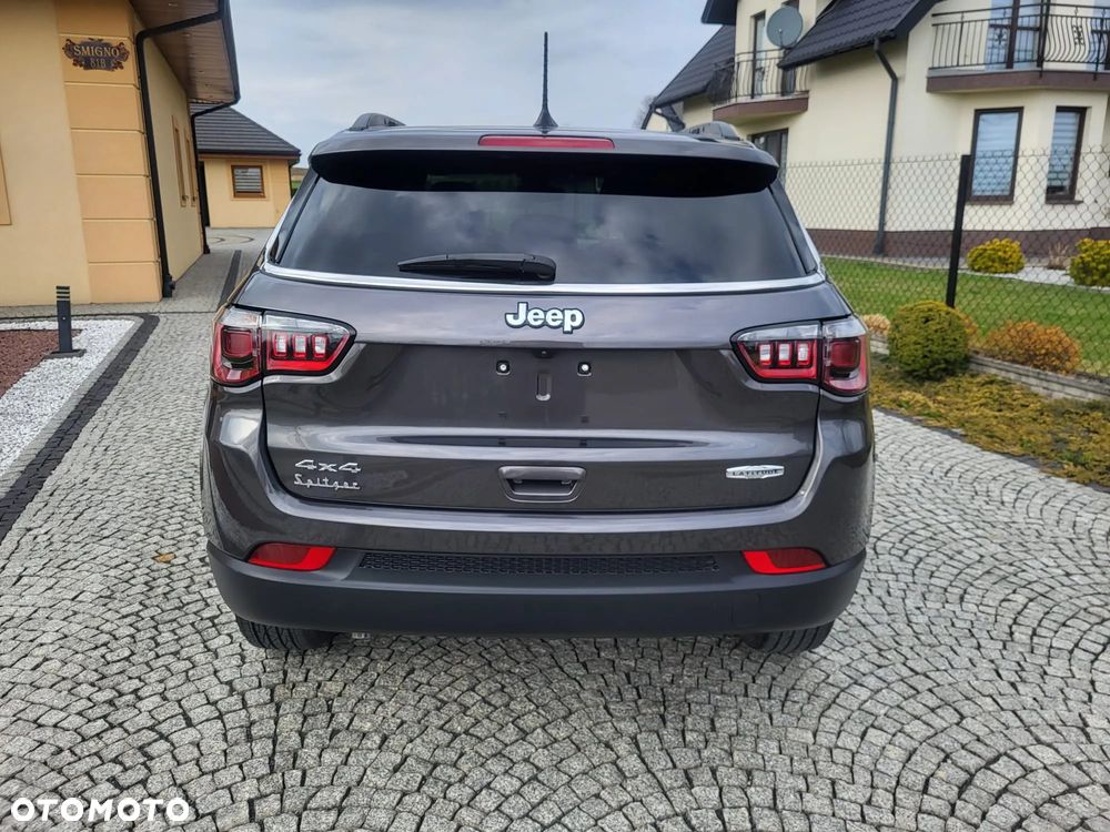 Jeep Compass - 34