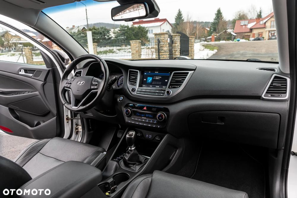 Hyundai Tucson 2.0 CRDi 4WD Passion Plus - 28