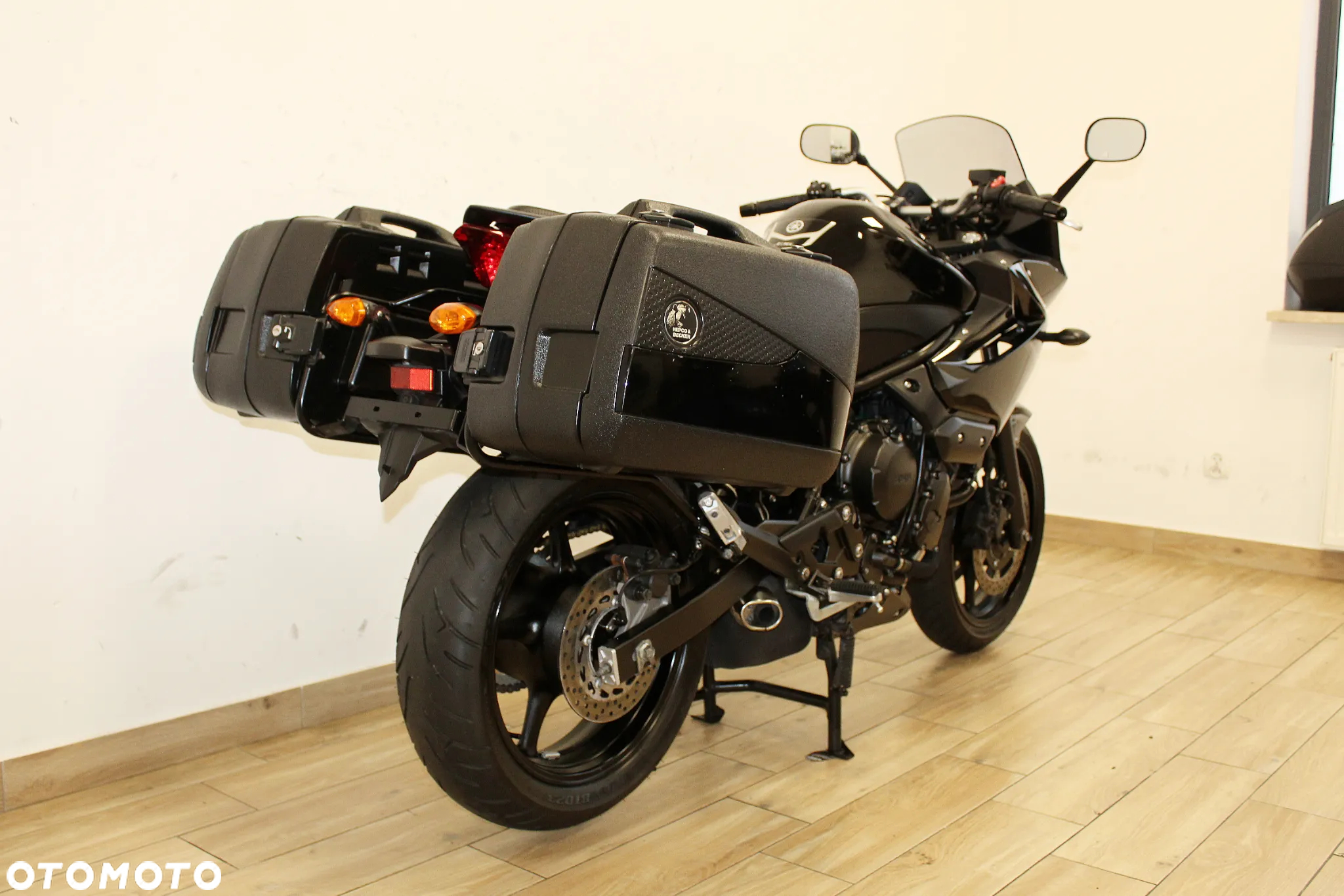 Yamaha XJ - 3