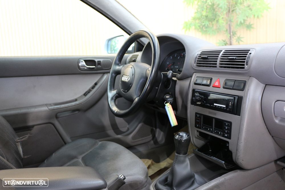 Audi A3 1.9 TDI Attraction - 40