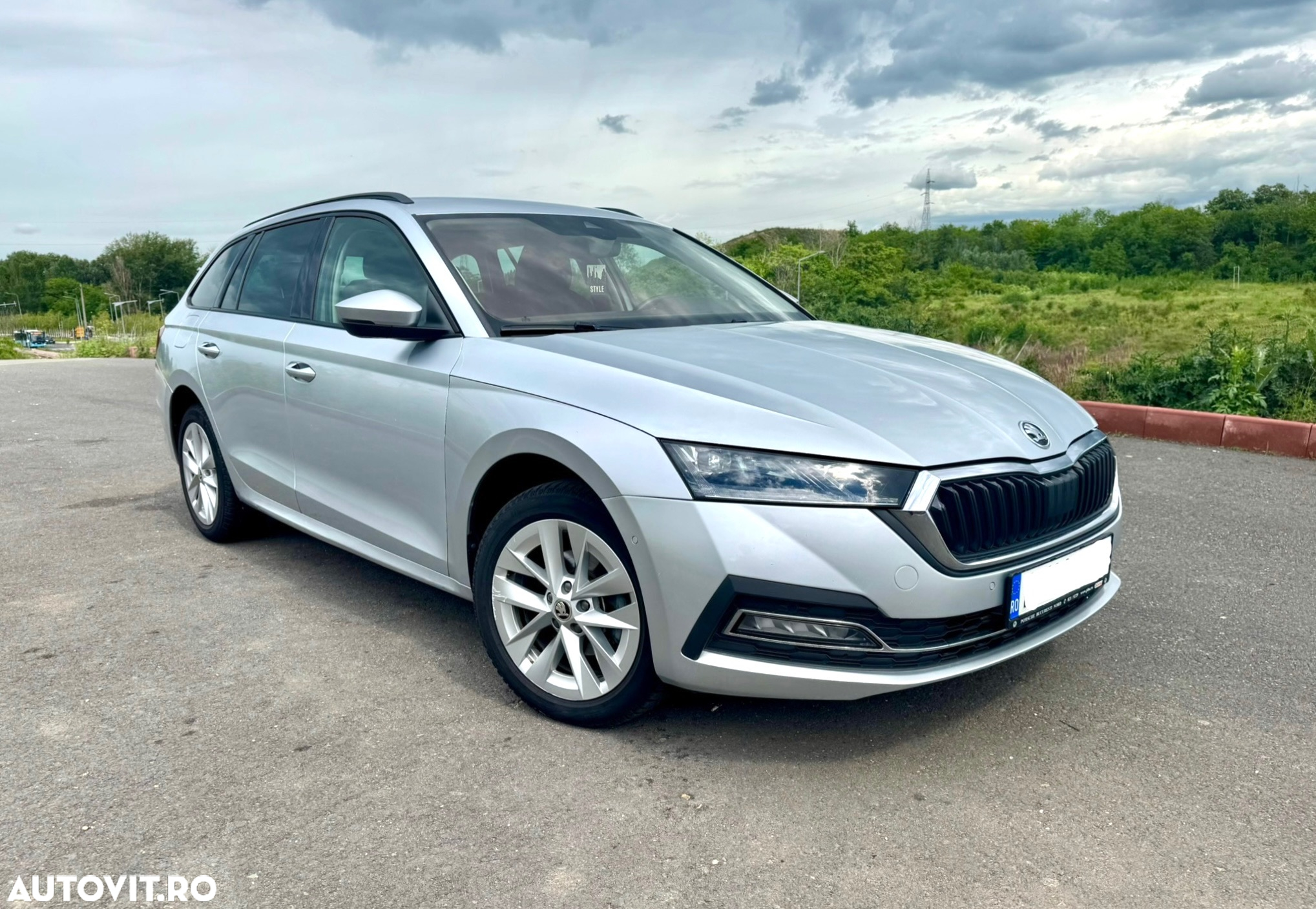 Skoda Octavia 2.0 TDI DSG Style - 2