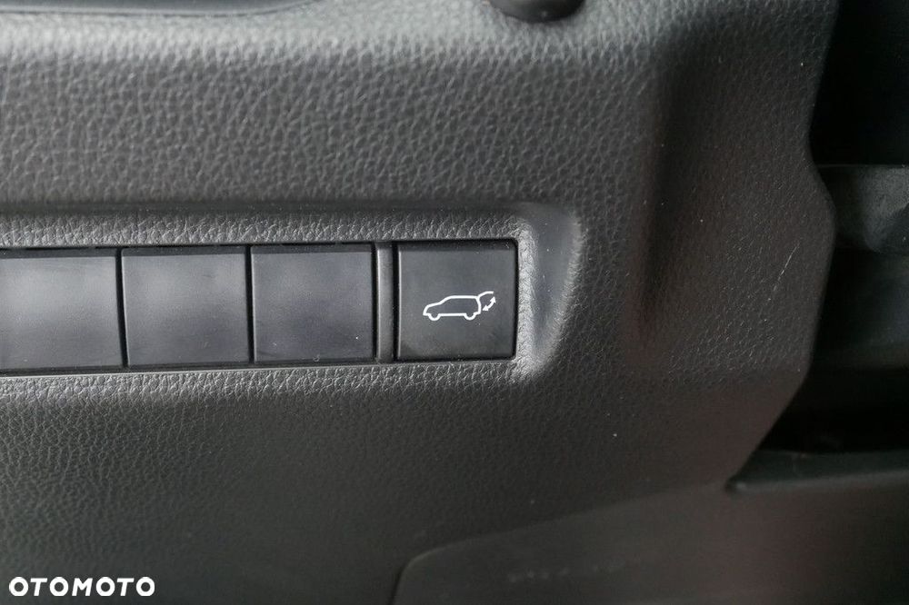 Toyota RAV4 - 18